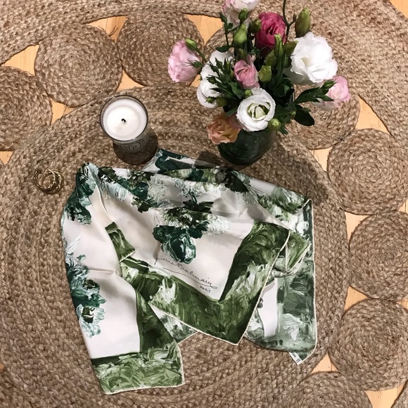 Rare Pierre Balmain Printed Green Silk French square scarf - Picture 12 of 12